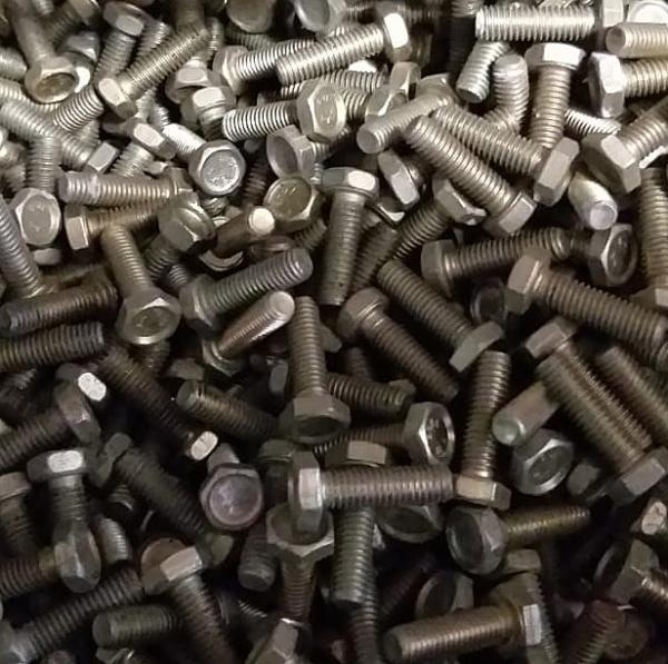 200 Stück Sechskantschrauben M6 x 18 mm - eloxiert - DIN933